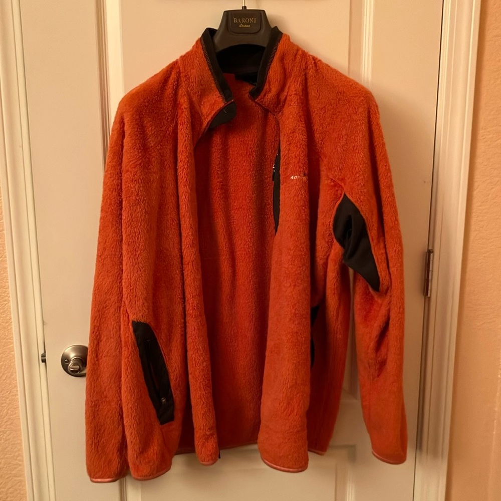 Aigle men’s 2X Orange Fleece Jacket. EUC.